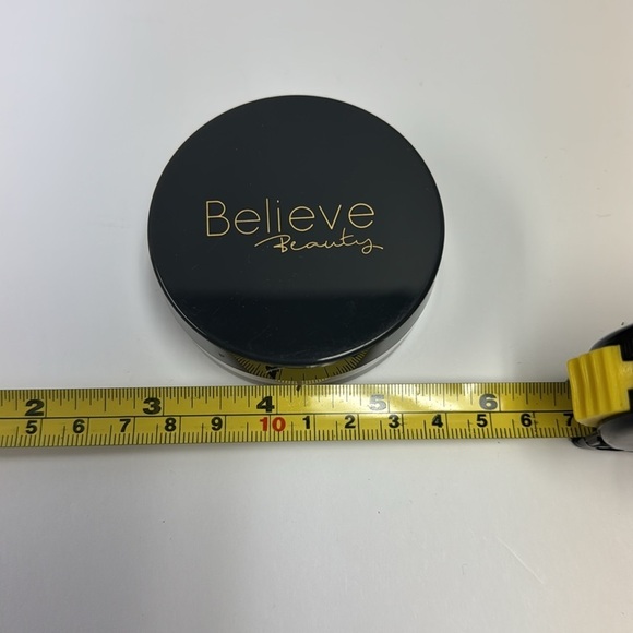 Believe beauty, Matt blur loose powder translucent brand new - Picture 4 of 4